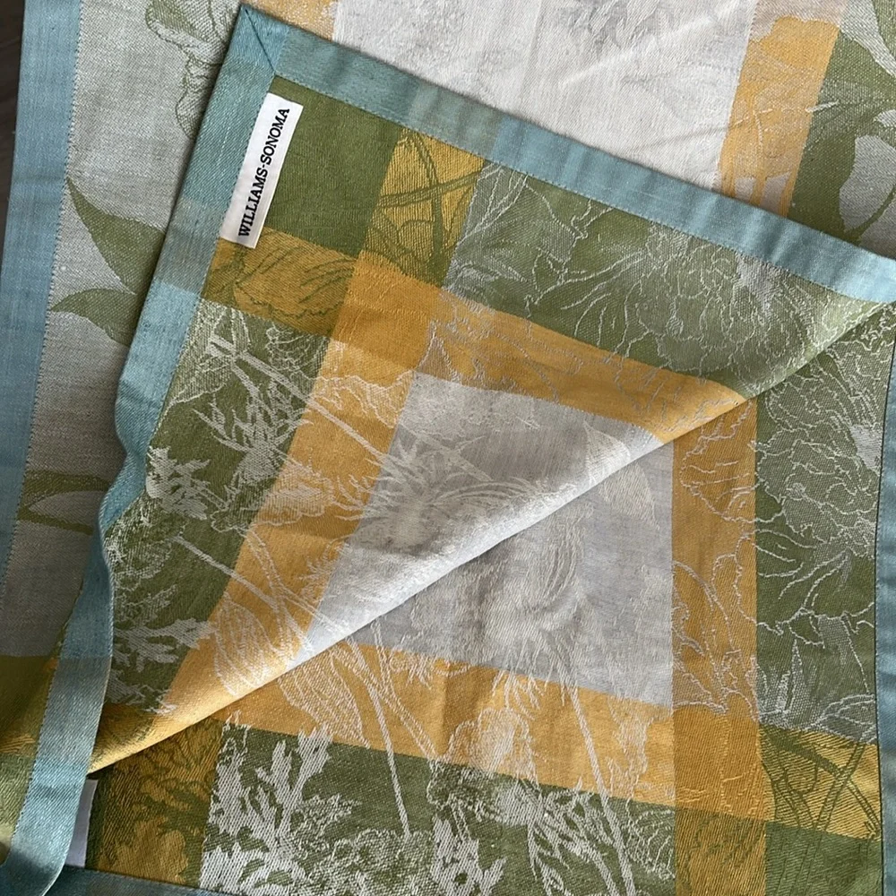 Williams Sonoma linen cotton table runner 18x108 Jacquard pastel lt blue yellow